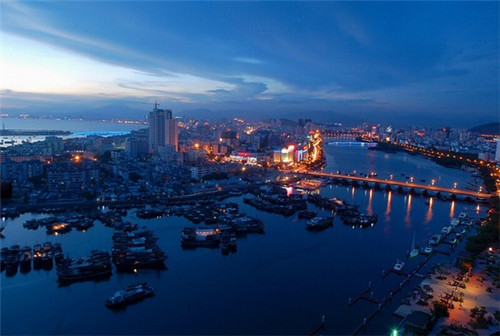 火锅店长海报设计