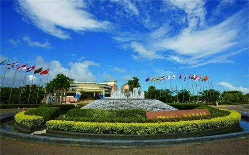 餐饮门头广告怎么设计，餐饮门头广告怎么设计好看